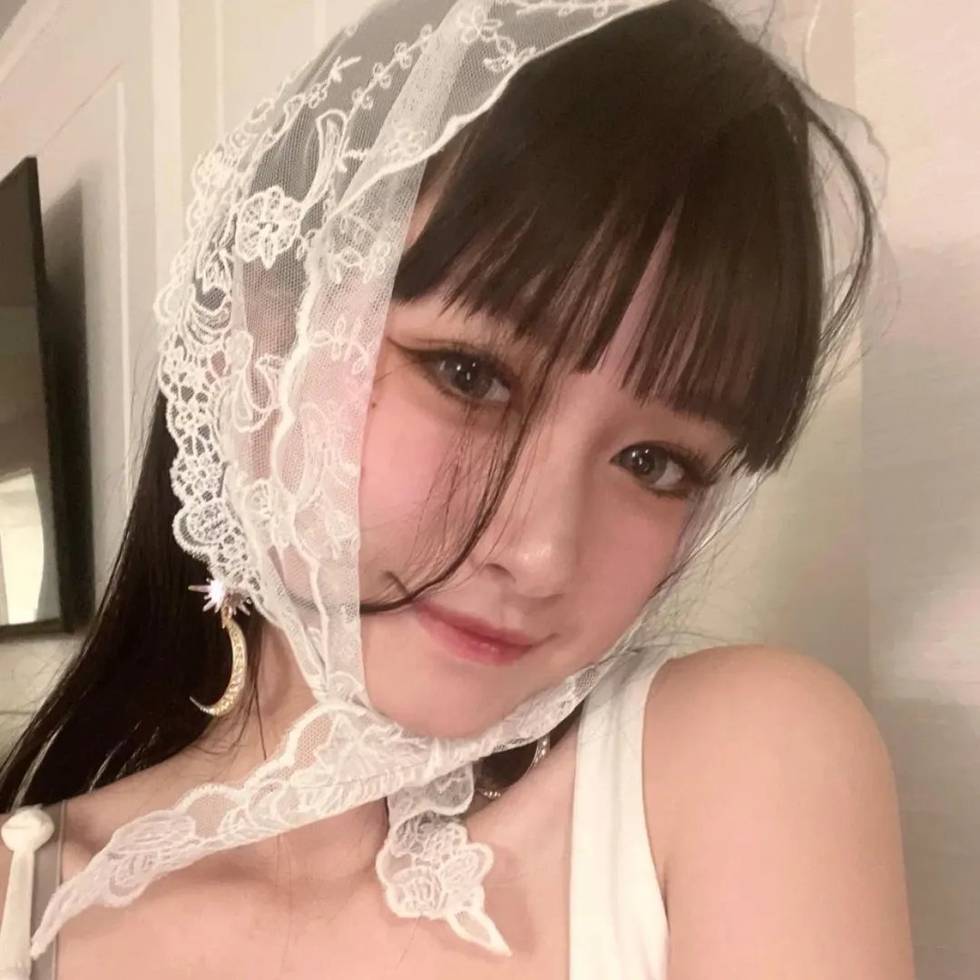 火车上的女孩2021